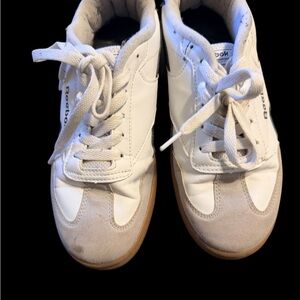 Reebok Kids White and Beige Sneakers